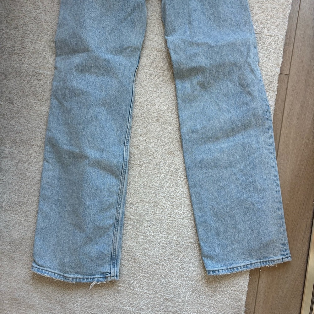 Abercrombie High Rise 90s Relaxed Jean light wash 27LONG - Picture 9 of 9